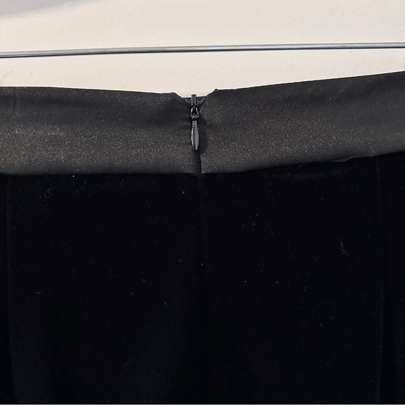 Vintage JS Collections Black Velvet Pencil Skirt Satin Waist Women’s Size 10 - Picture 9 of 14